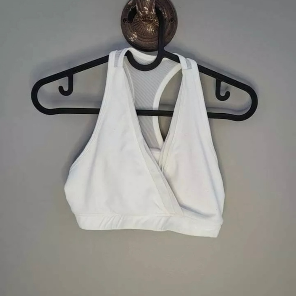 Lululemon Rear Vented Bra. Size 4.